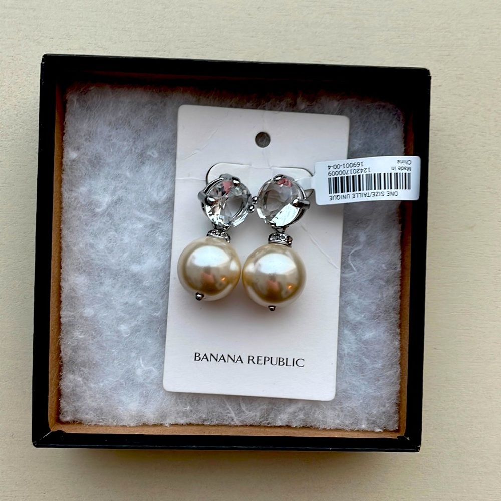 Banana Republic Earrings